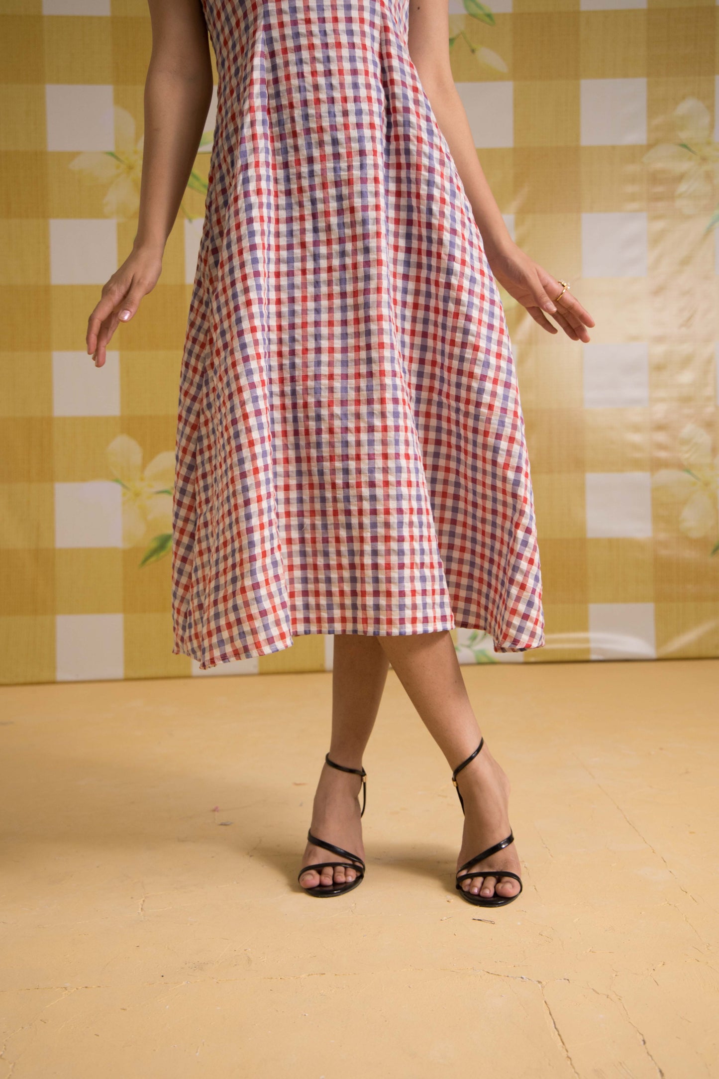 CUTOUT-ALINE DRESS