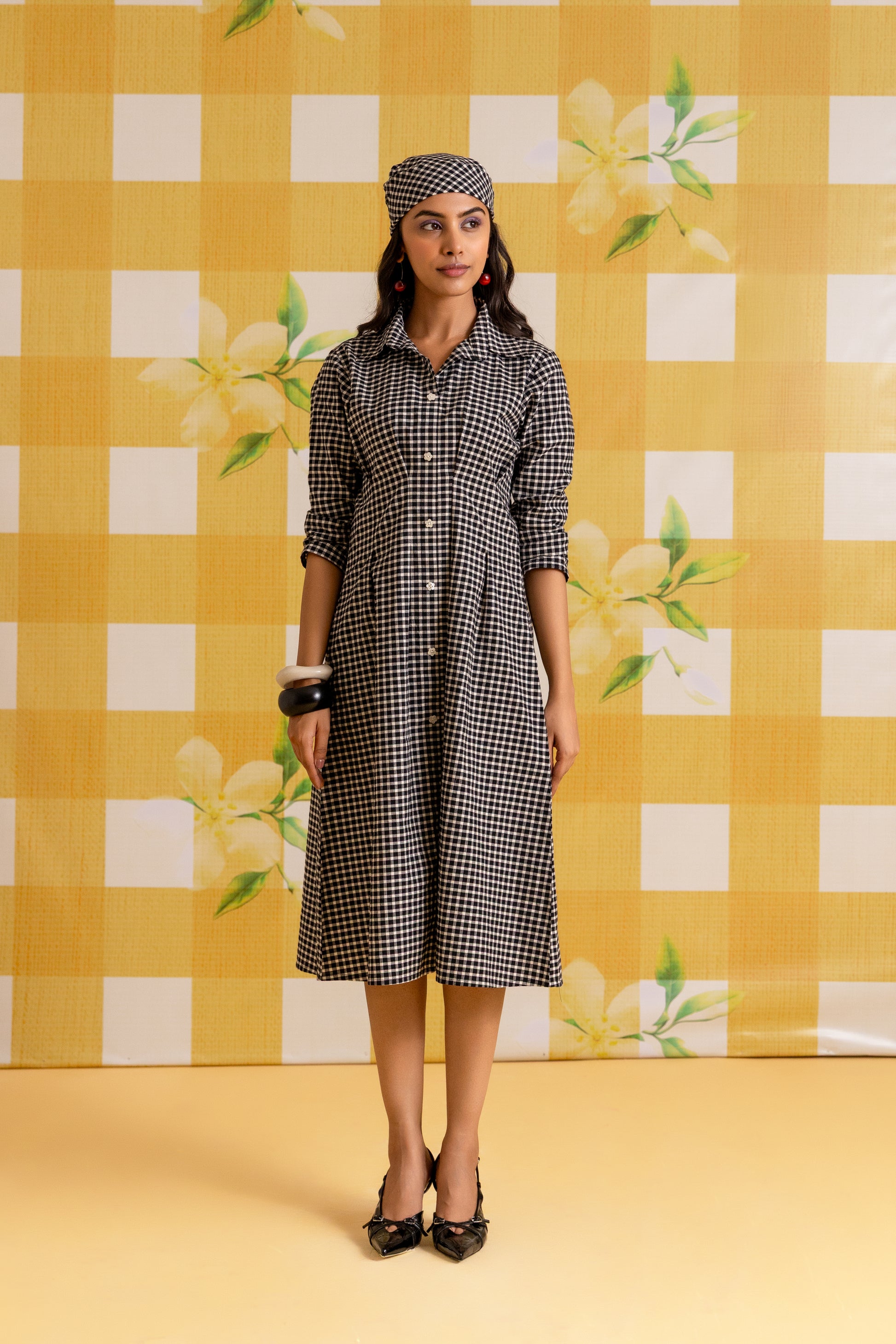 GINGHAM FIT AND FLARE DRESS - S GINGHAM FIT AND FLARE DRESS - S
